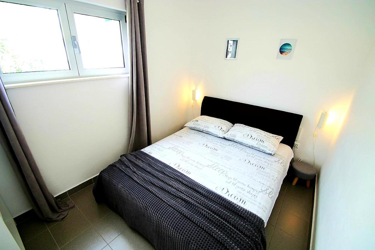 Apartments Petrovic Primošten Екстериор снимка
