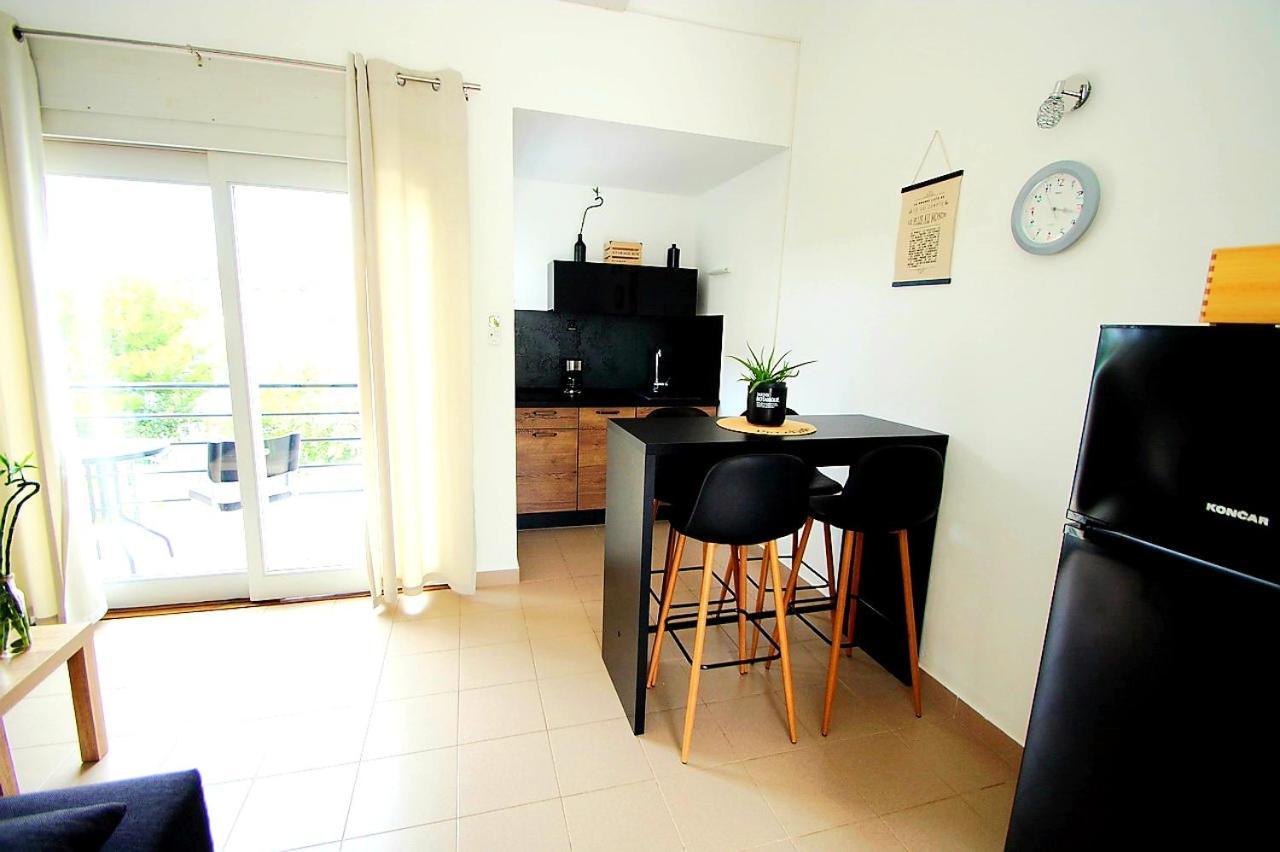 Apartments Petrovic Primošten Екстериор снимка