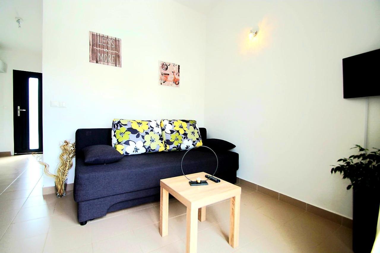 Apartments Petrovic Primošten Екстериор снимка